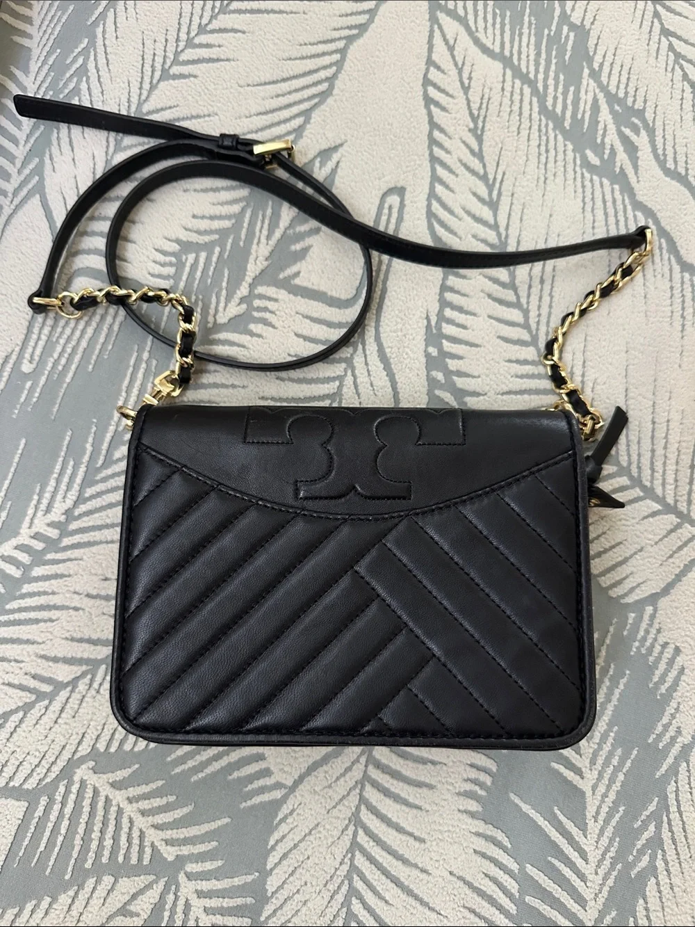 Tory Burch Black Quilted Chevron Leather Crossbody with Gold Chain Strap